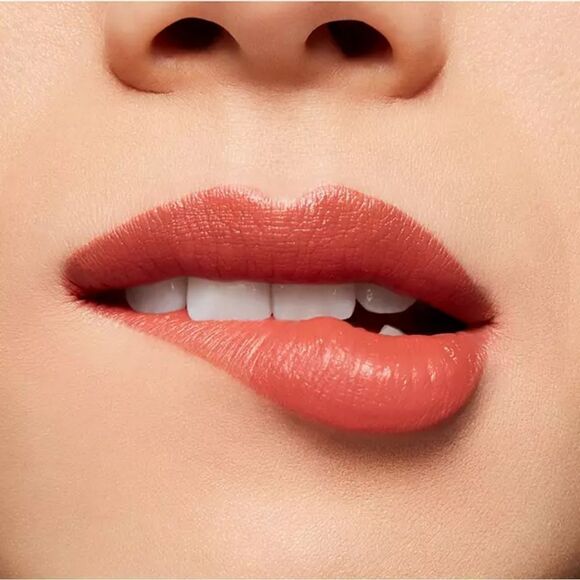 MAC Love Me Liquid Lipstick in Bragging Rights - Picture 7 of 15